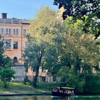 DIENAS BRAUCIENS RĪGAS KANĀLĀ UN DAUGAVĀ AR WELCOME DRINKU (8754149818710)