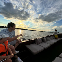 DIENAS BRAUCIENS RĪGAS KANĀLĀ UN DAUGAVĀ AR WELCOME DRINKU (8754149818710) (8148216119533)