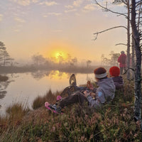 DĀVANU KARTE SAULLĒKTA PĀRGĀJIENS PURVĀ UN BROKASTIS